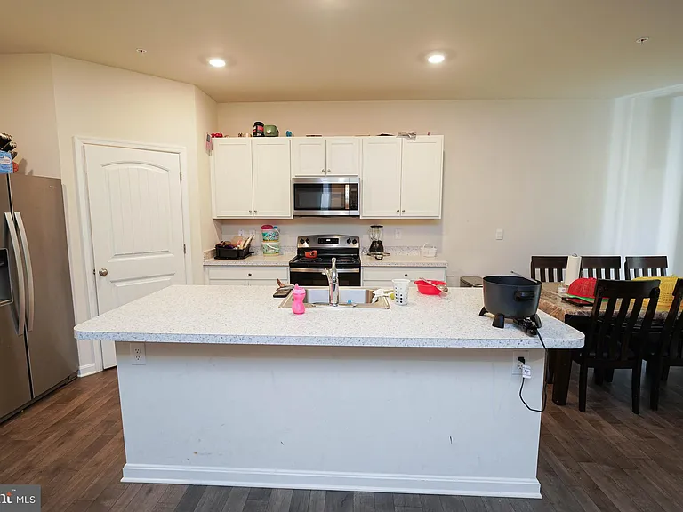 1712 Severn St — Photo 14