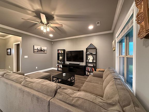5th image of 2604 Etna Dr