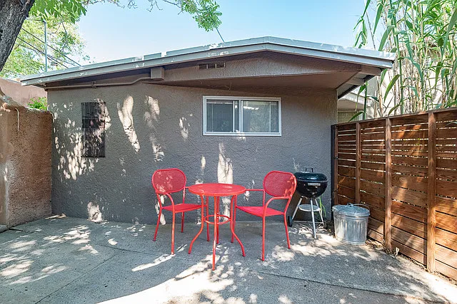 219 Princeton Dr SE — Photo 10