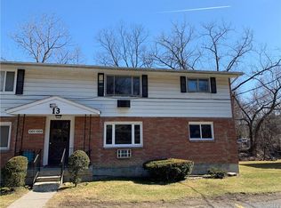 1304 Parr Lake Dr #13D, Newburgh, NY 12550