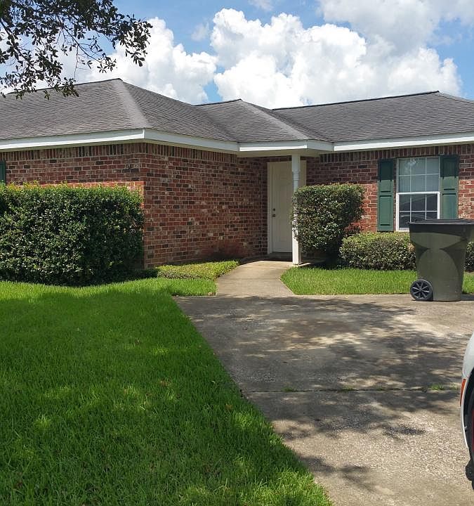 1st image of 1734 S Tallowood Dr