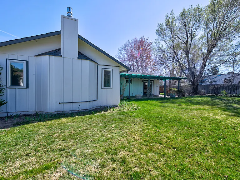 12310 S Hills Dr — Photo 7