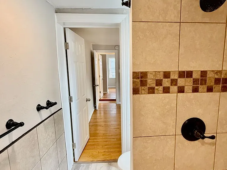 1228 Peters St — Photo 30
