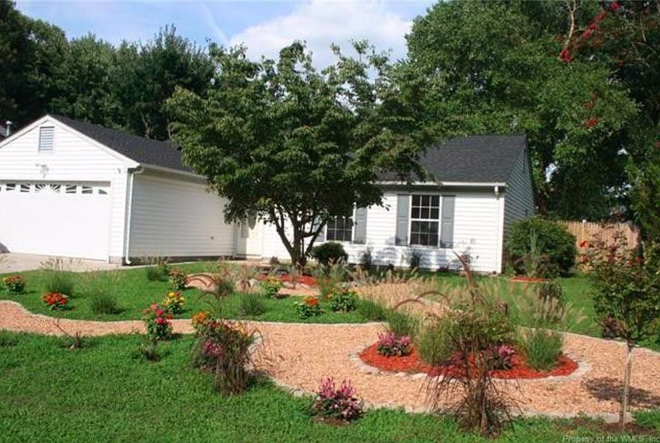 1st image of 410 Maureen Dr