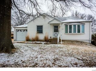 1415 Attica Dr, Saint Louis, MO 63137