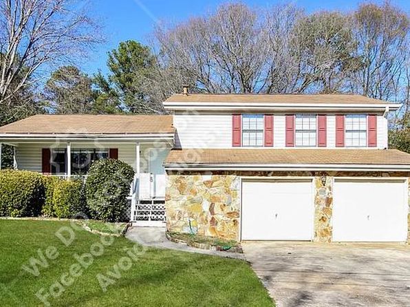 3676 Charlotte Dr