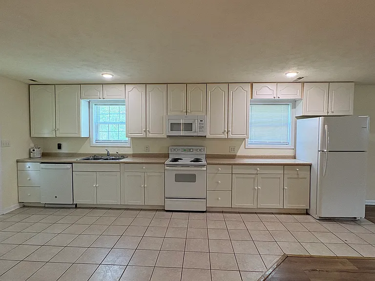 16705 Mooresville Rd #N — Photo 10