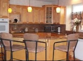 1036 Walter St, Lemont, IL 60439