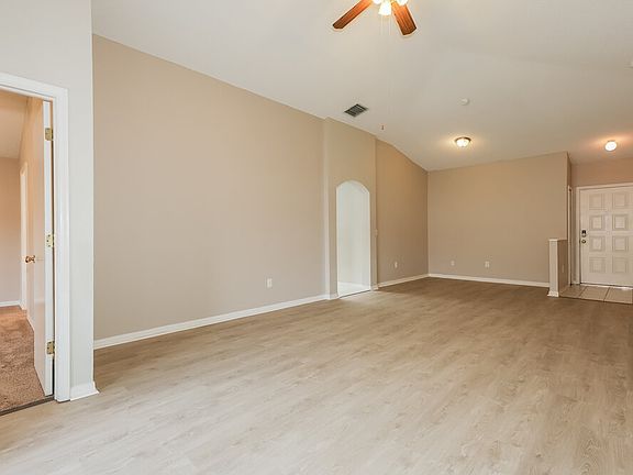 4th image of 3146 Pine Top Dr