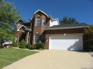 1319 Gerber Woods Dr, Edwardsville, IL 62025