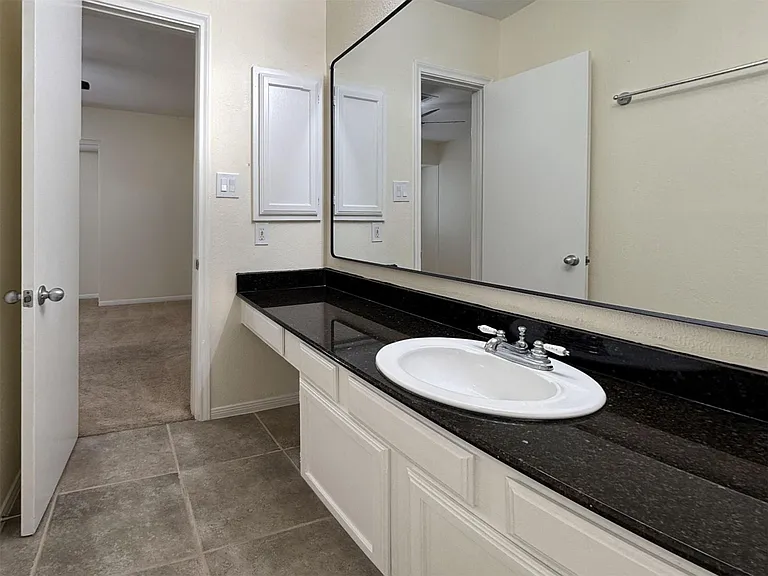 31 N Lakeridge Cir — Photo 18
