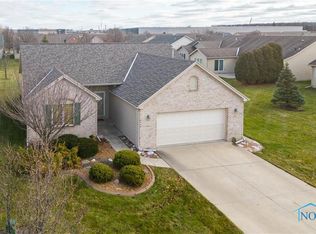 4265 Crystal Ridge Dr W, Maumee, OH 43537