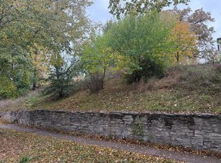 501 Whitall St, Saint Paul, MN 55130