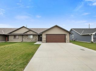 807 W 22nd St, Schuyler, NE 68661