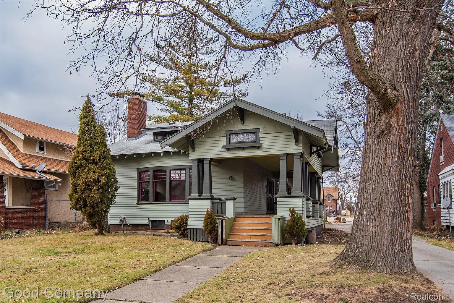 54 Eason St photo 1
