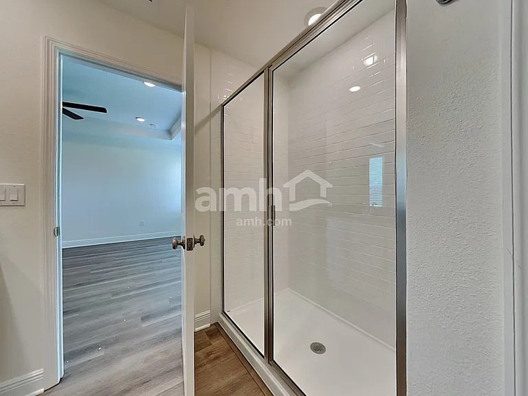 27189 Saint Andrews Ave — Photo 17
