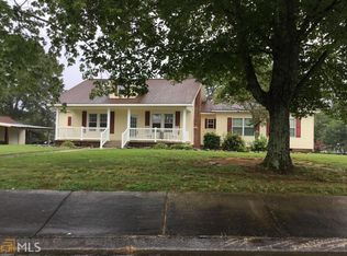 1166 Grand Center Rd, Chickamauga, GA 30707