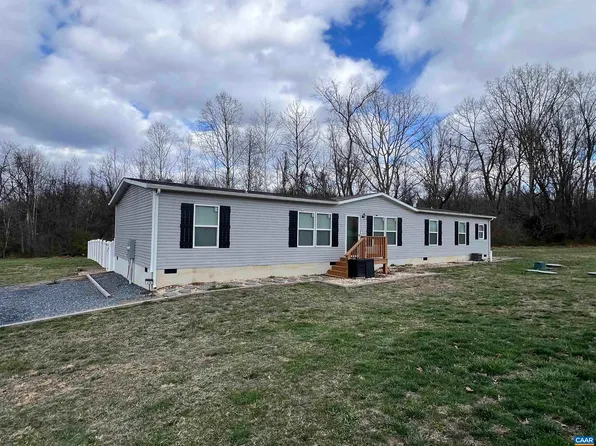 408 Sandy Ridge Rd, Waynesboro, VA 22980