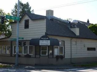 7917 Roosevelt Way NE, Seattle, WA 98115