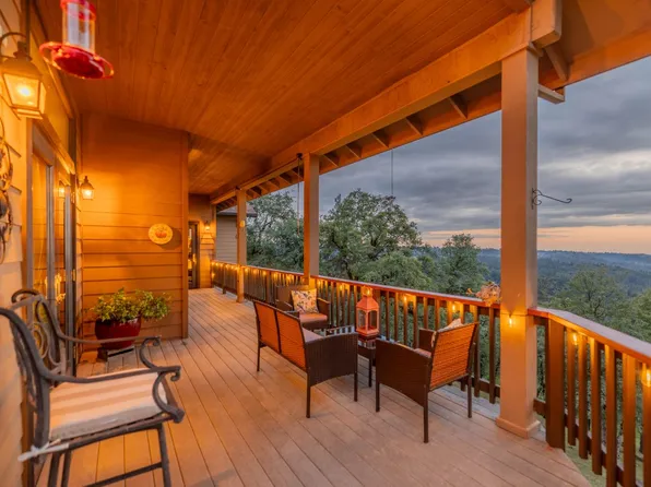 7410 White Oak Dr, Placerville, CA 95667