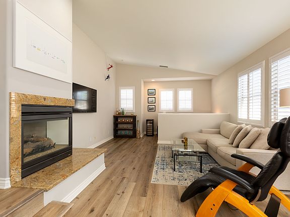2nd image of 4054 Albatross St