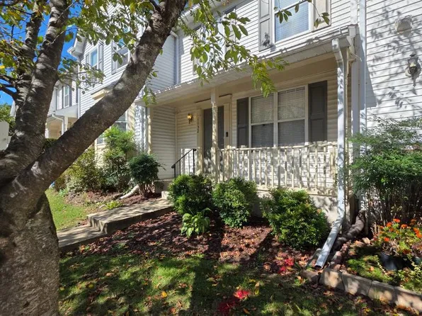 1152 Kelfield Dr #1152, Baltimore, MD 21227