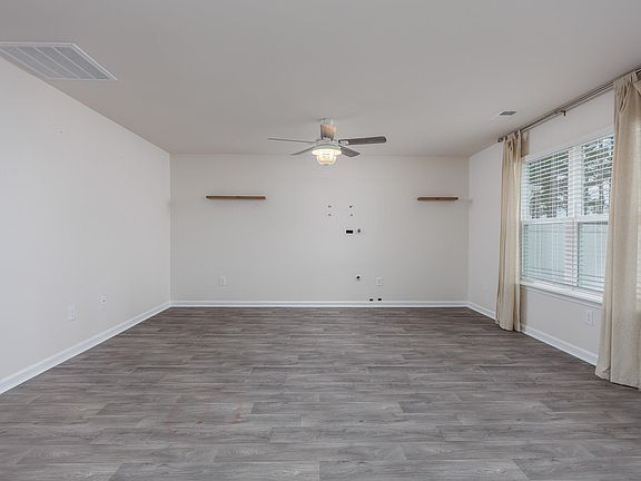 5th image of 884 Freestyle Ct.