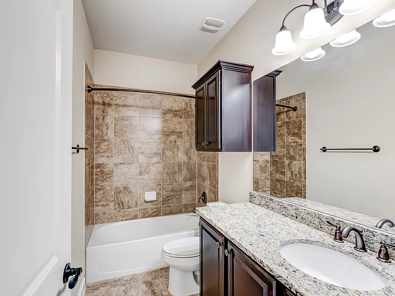 16009 Jeffs Ln — Photo 32