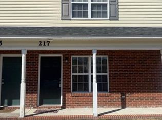 217 Palace Cir, Jacksonville, NC 28546