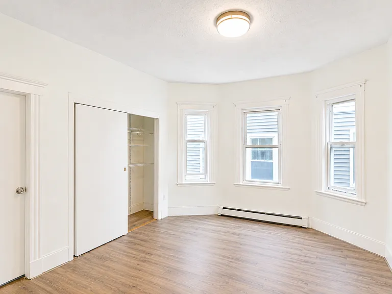 172 Hichborn St #1 — Photo 8