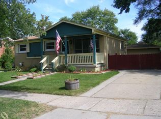 4139 Hayes St, Wayne, MI 48184