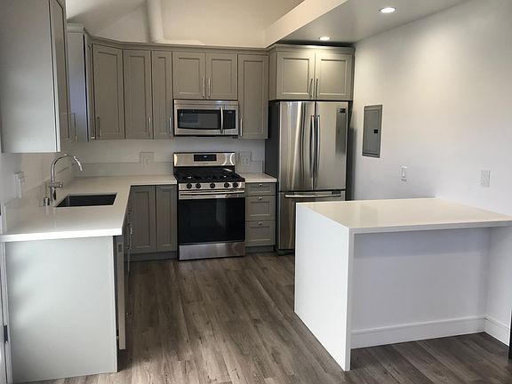 2nd image of 2778 Sawtelle Blvd