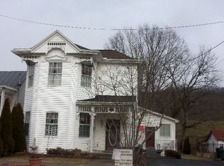 1023 E 2nd St, Maysville, KY 41056
