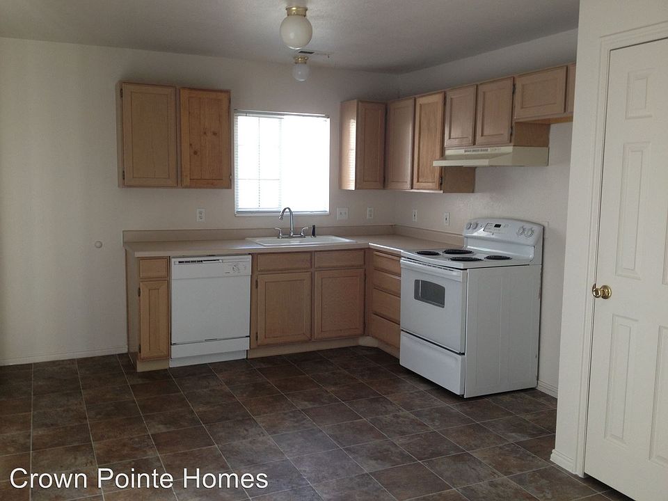 1st image of 5136 W Crownpointe Dr