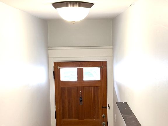 3rd image of 33 Delaware Ave Floor 2