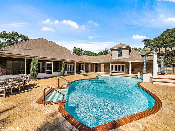 2nd image of 31620 Ashley Cir