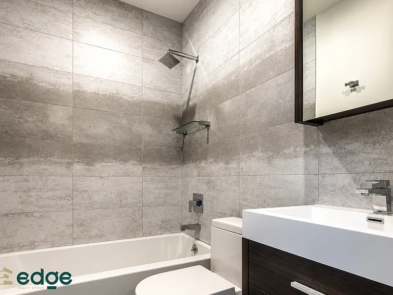 291 Stockholm St #3R — Photo 7