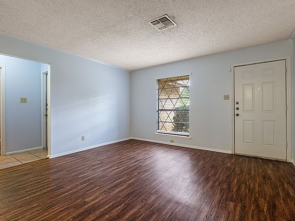 2nd image of 5863 Cliffbrier Dr