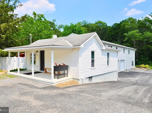 11352 Raystown Rd, Saxton, PA 16678