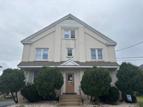 415 E 4th St APT 2