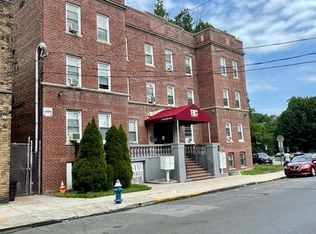 411 Myrtle Avenue, Irvington, NJ 07111