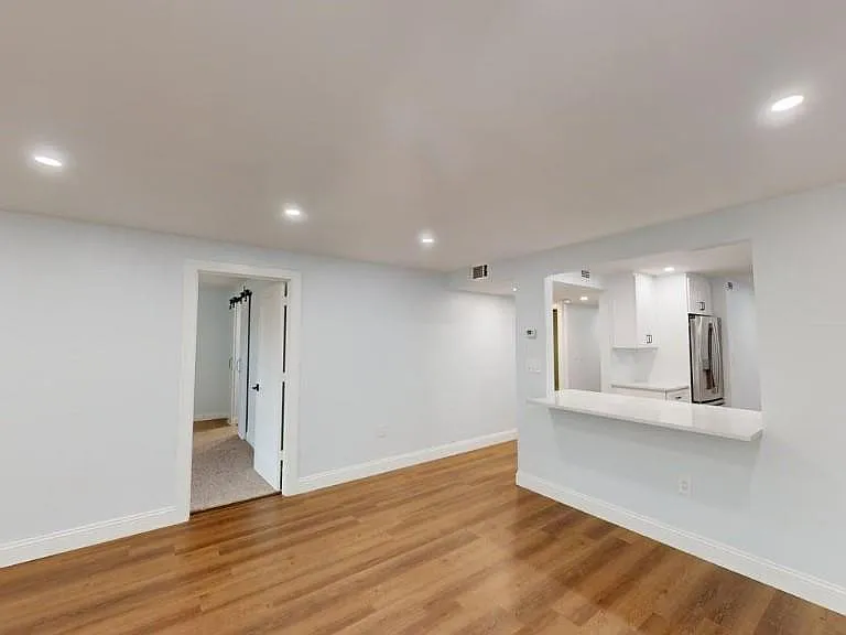 1555 S Federal Hwy #206 — Photo 13