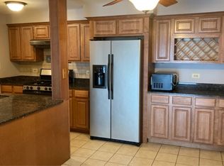 9937 S Cicero Ave APT 102, Oak Lawn, IL 60453