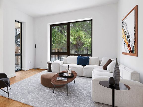 4th image of 287 Pacific St APT 3C