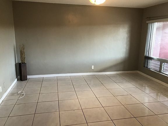 3rd image of 1711 NW 46th Ave #215