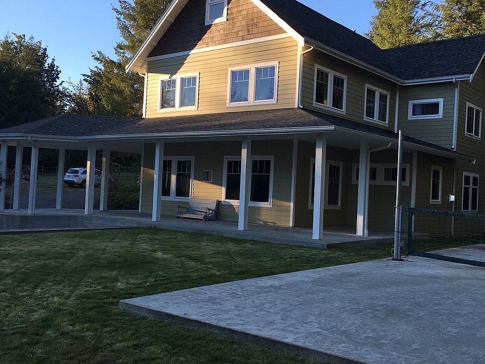 1st image of 10919 Chaucer Ln SE