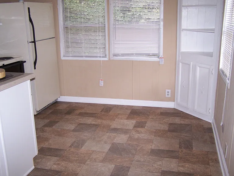 113 Ponds Ln — Photo 8