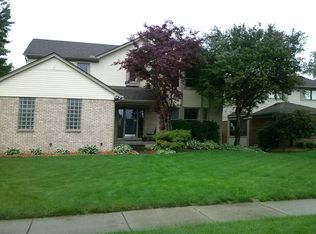 42227 Fulton Ct, Sterling Heights, MI 48313