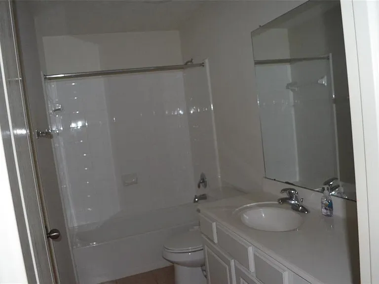 6719 Emerald Shire Ln — Photo 2