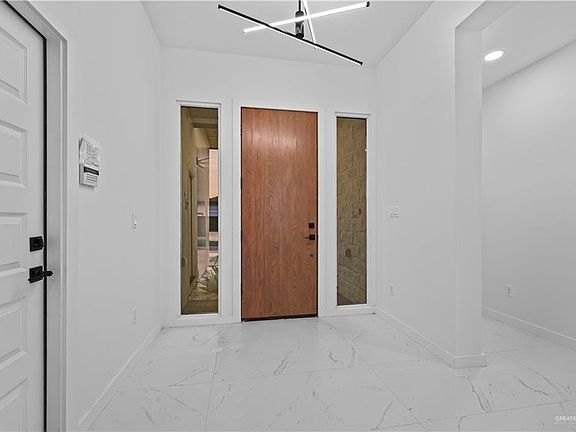 3rd image of 2705 E Pecos Rd